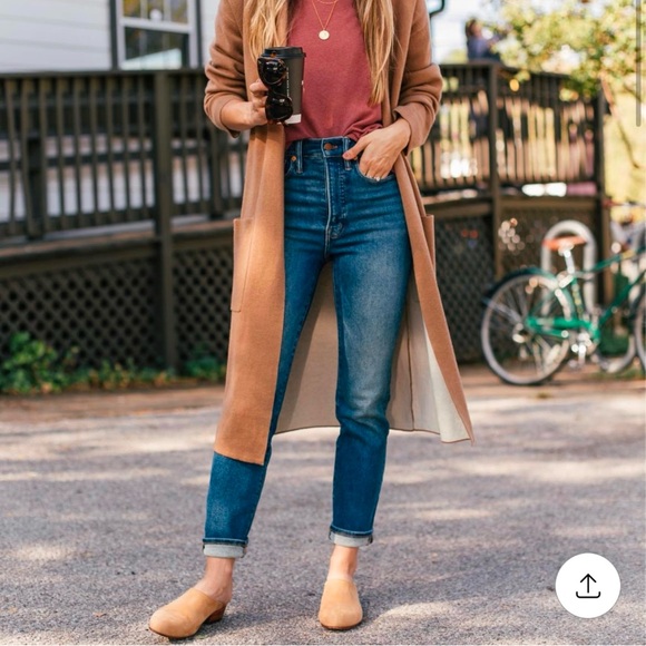 The Perfect Vintage Jean in Melgrove Wash - Picture 1 of 7